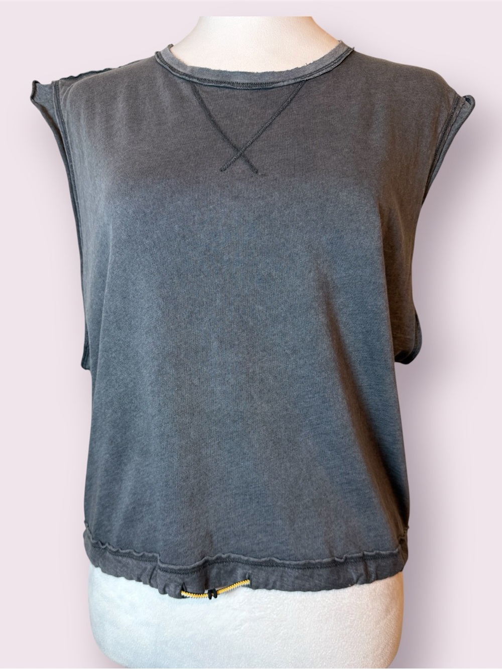 Free People Movement Gray Washed Muscle Tee Top Drawstring Hem Size Small
